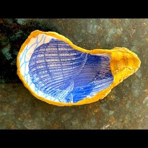 Oyster shell trinket dish